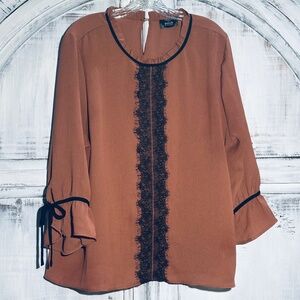 Perch by Blu-Pepper Mauve with Black Lace Ruffle Collar Tie Cuff Flowy Blouse